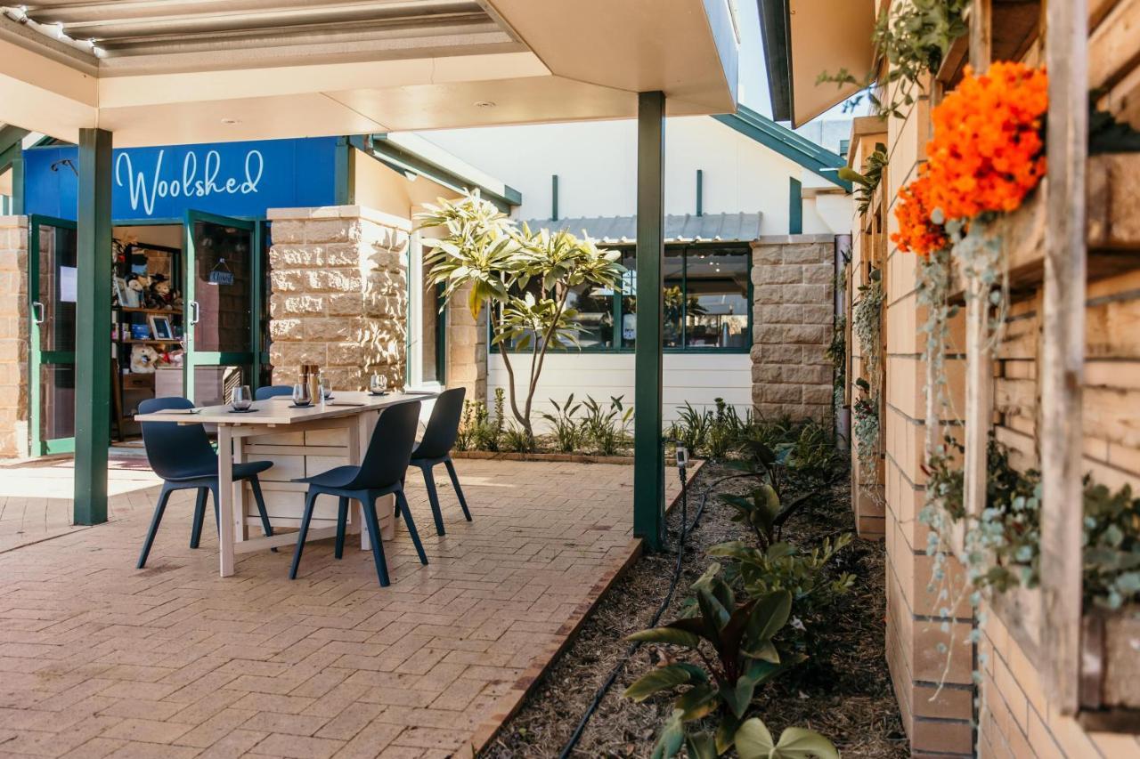 Oasis Motor Inn Blackall Exterior photo